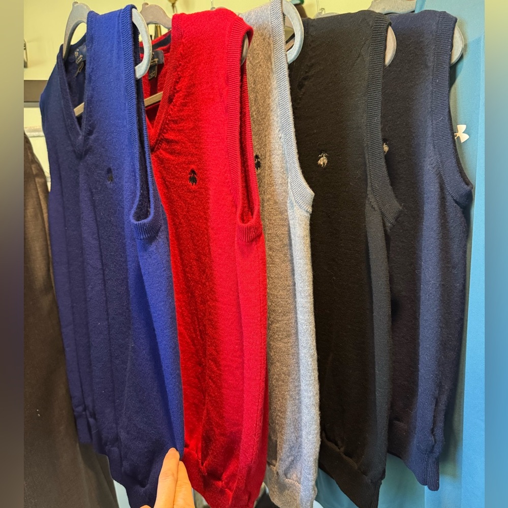 Brooks Brothers “346” 100% wool sweater vests - lot of 5 - men’s size L
